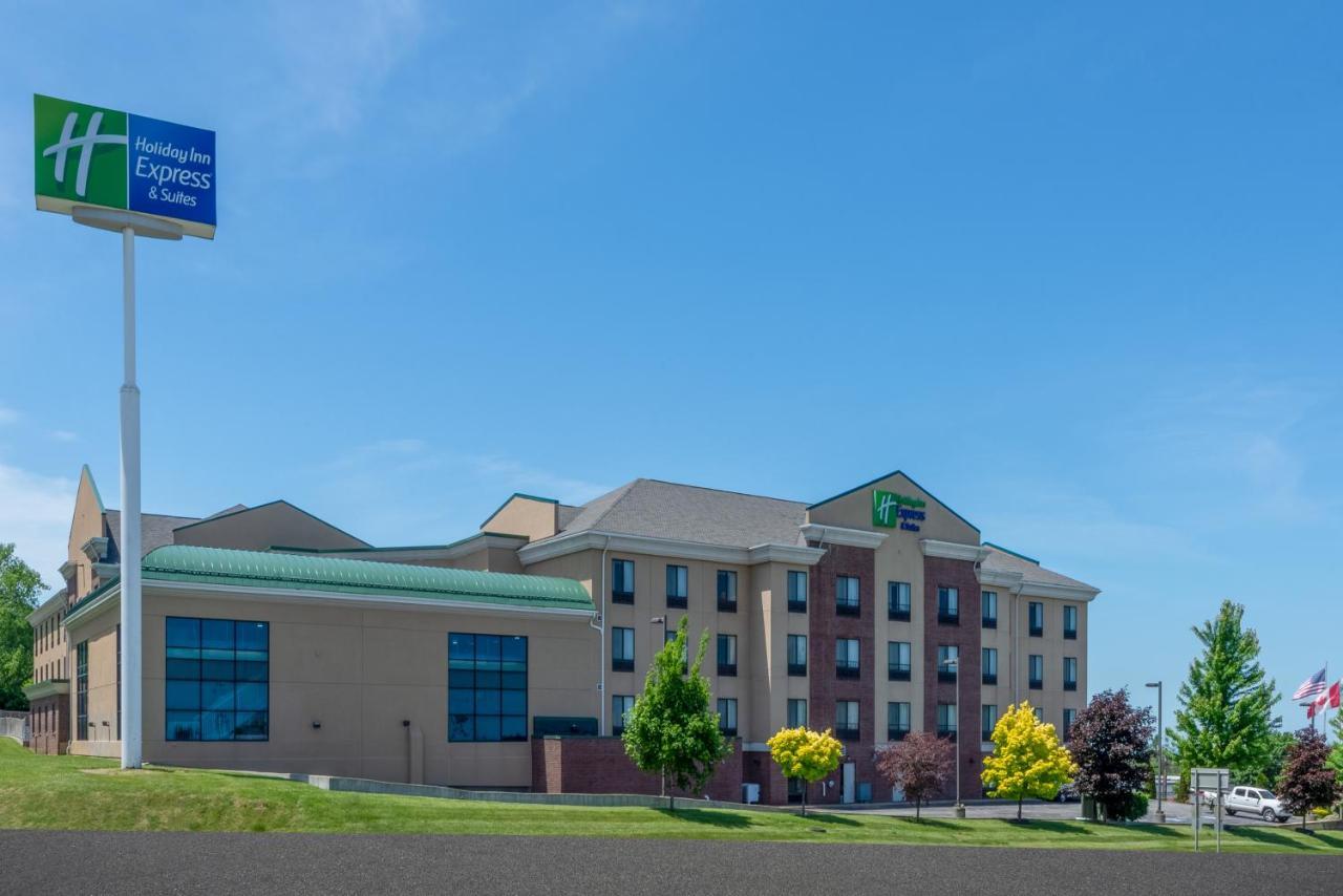 Holiday Inn Express Hotel & Suites Erie An Ihg Hotel Норт Ийст Екстериор снимка