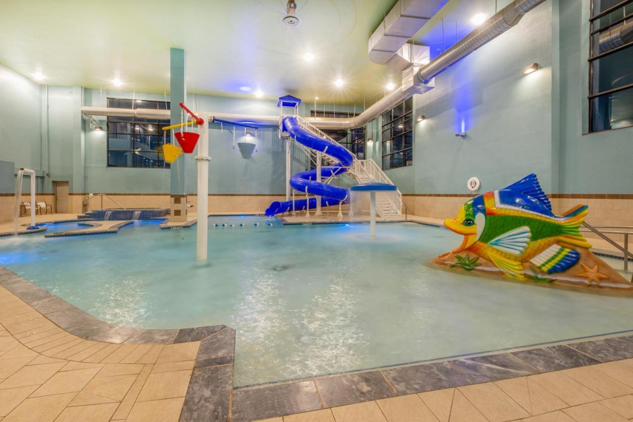 Holiday Inn Express Hotel & Suites Erie An Ihg Hotel Норт Ийст Екстериор снимка