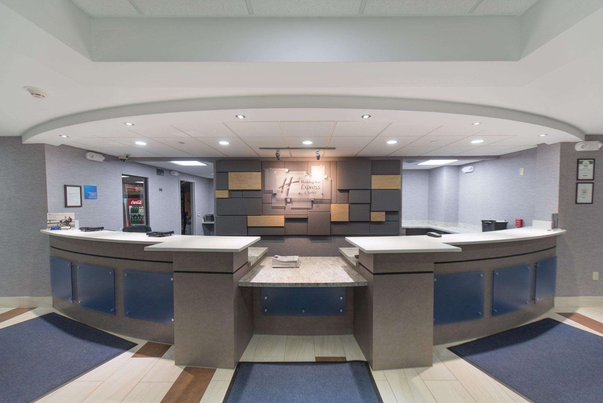 Holiday Inn Express Hotel & Suites Erie An Ihg Hotel Норт Ийст Екстериор снимка