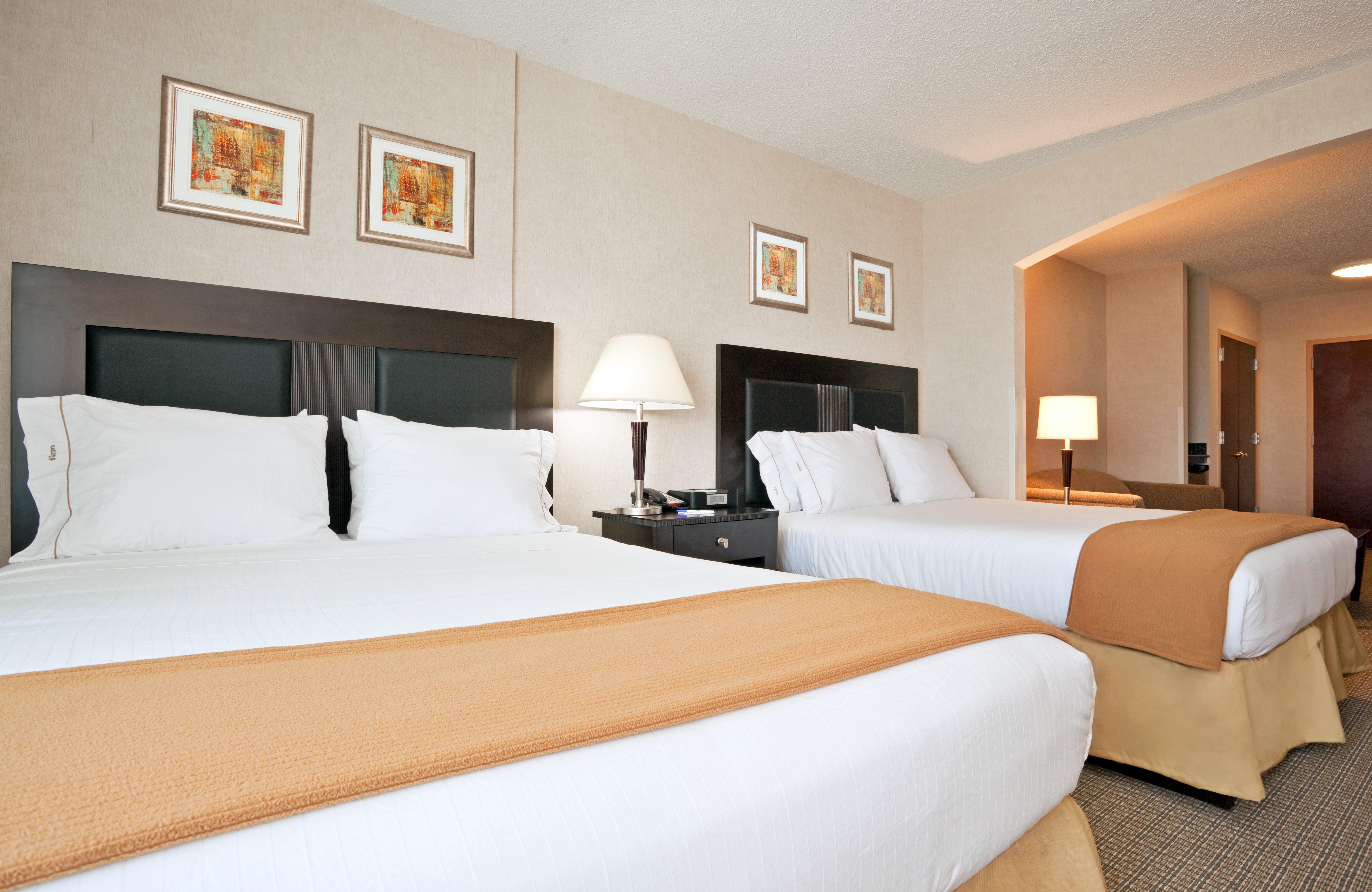 Holiday Inn Express Hotel & Suites Erie An Ihg Hotel Норт Ийст Екстериор снимка