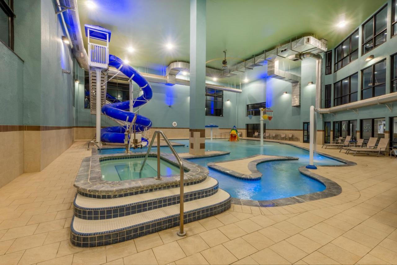 Holiday Inn Express Hotel & Suites Erie An Ihg Hotel Норт Ийст Екстериор снимка