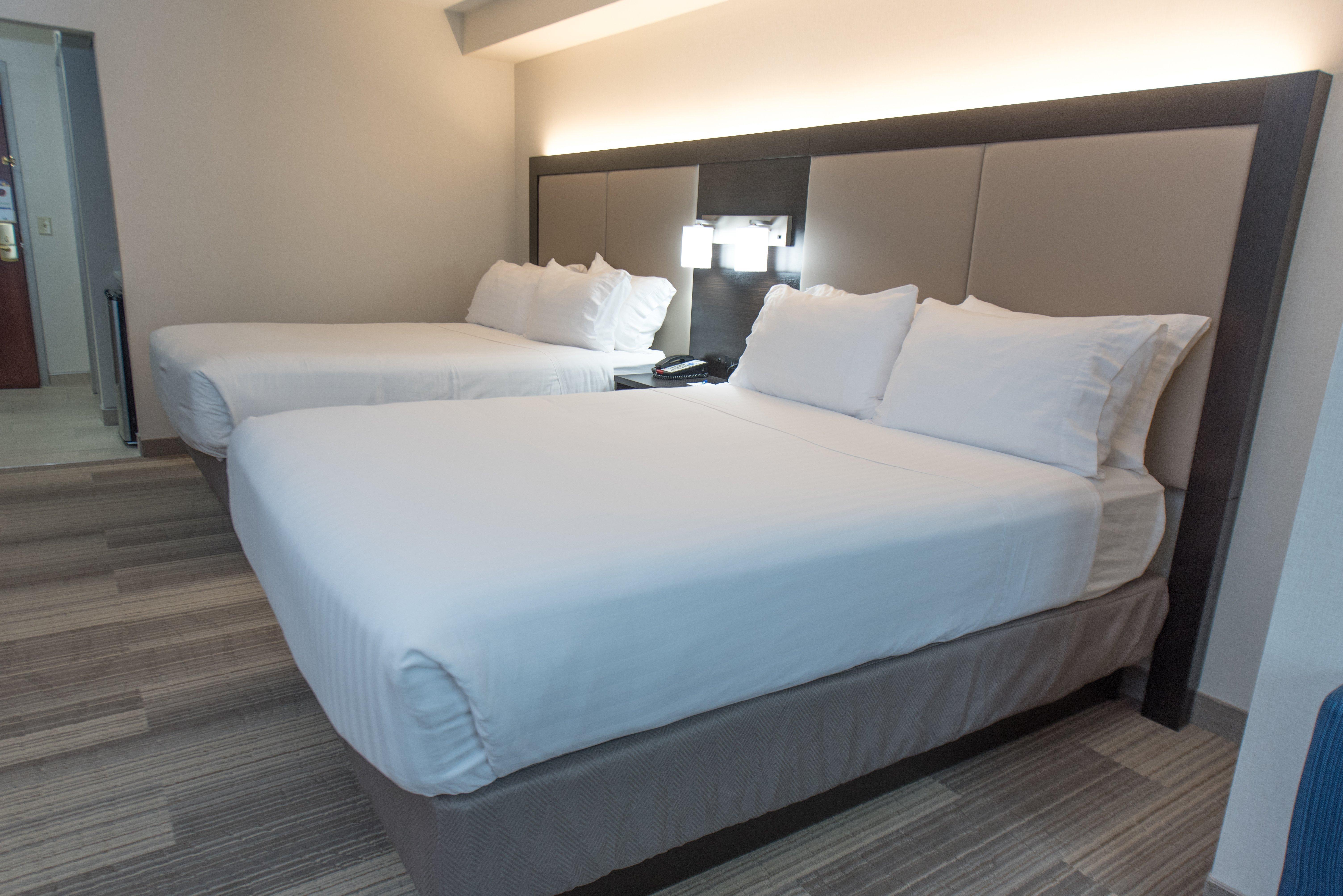 Holiday Inn Express Hotel & Suites Erie An Ihg Hotel Норт Ийст Екстериор снимка