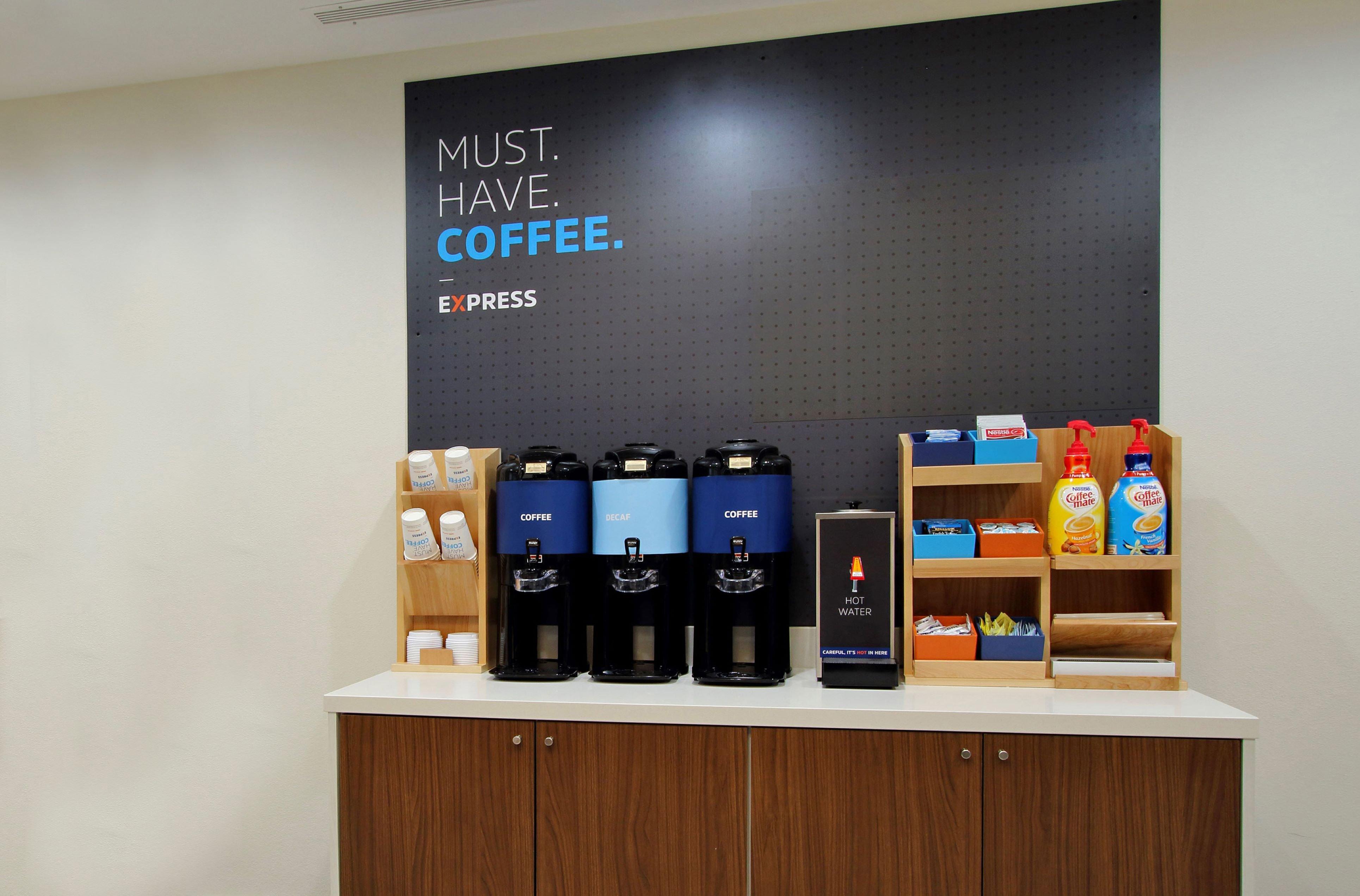 Holiday Inn Express Hotel & Suites Erie An Ihg Hotel Норт Ийст Екстериор снимка