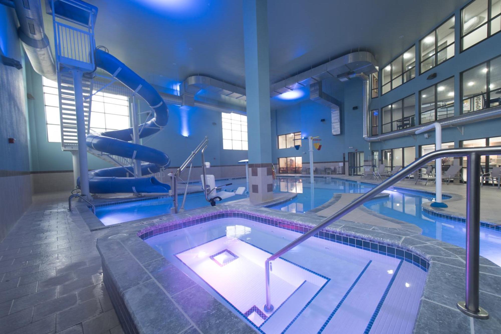 Holiday Inn Express Hotel & Suites Erie An Ihg Hotel Норт Ийст Екстериор снимка