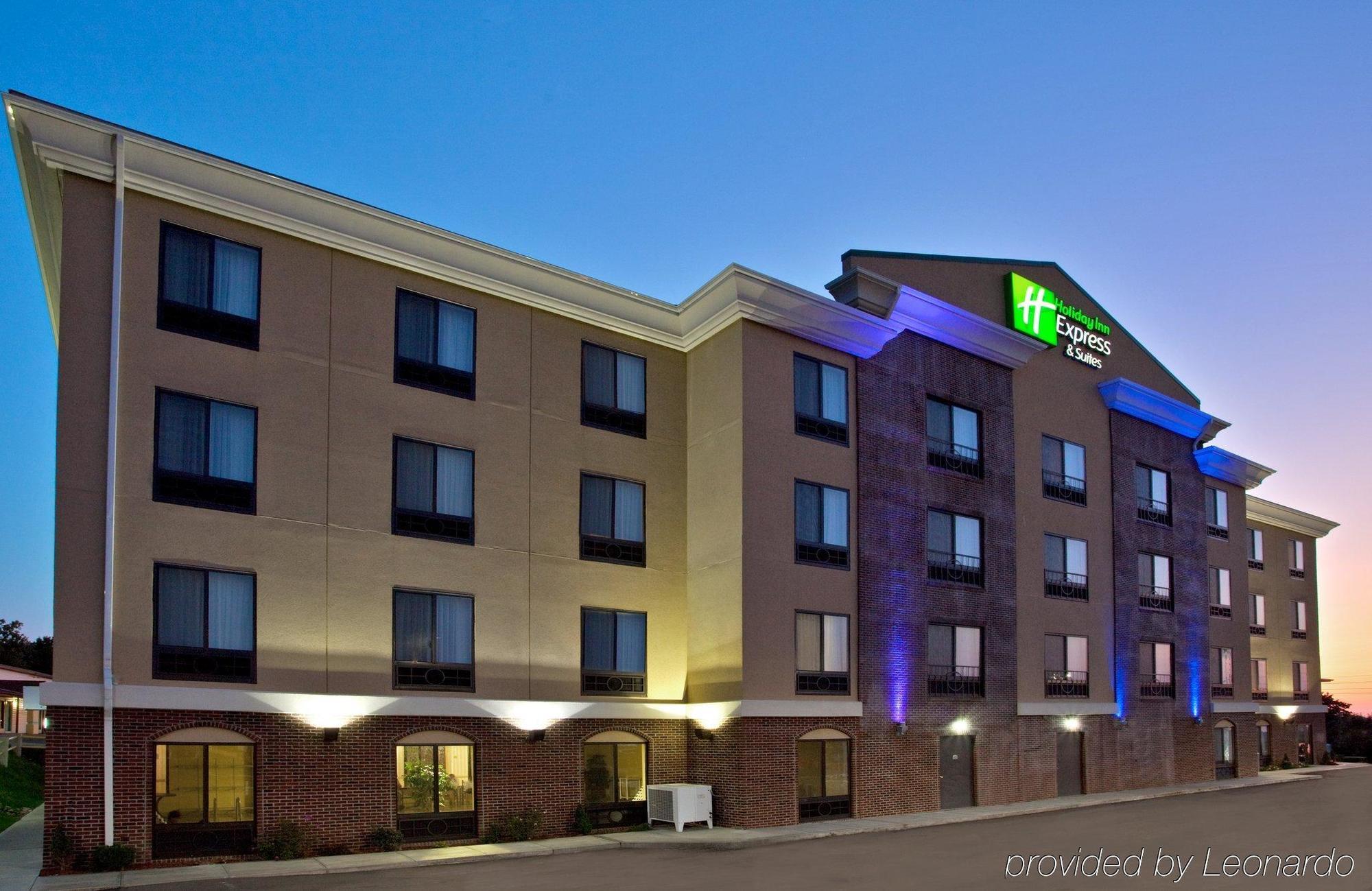 Holiday Inn Express Hotel & Suites Erie An Ihg Hotel Норт Ийст Екстериор снимка